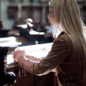 Photo of a woman praying